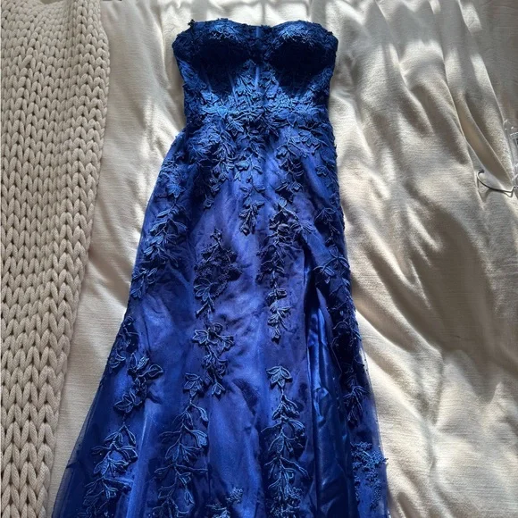 Sherri Hill Blue Strapless Prom Gown - Picture 10 of 12